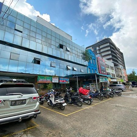 Готель Oyo 92702 Minang Jaya Наґойя Екстер'єр фото